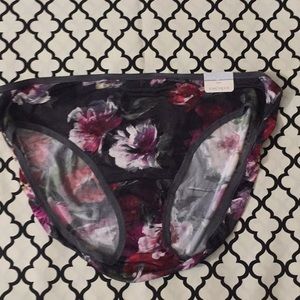 Cacique 14/16 Floral print hipster